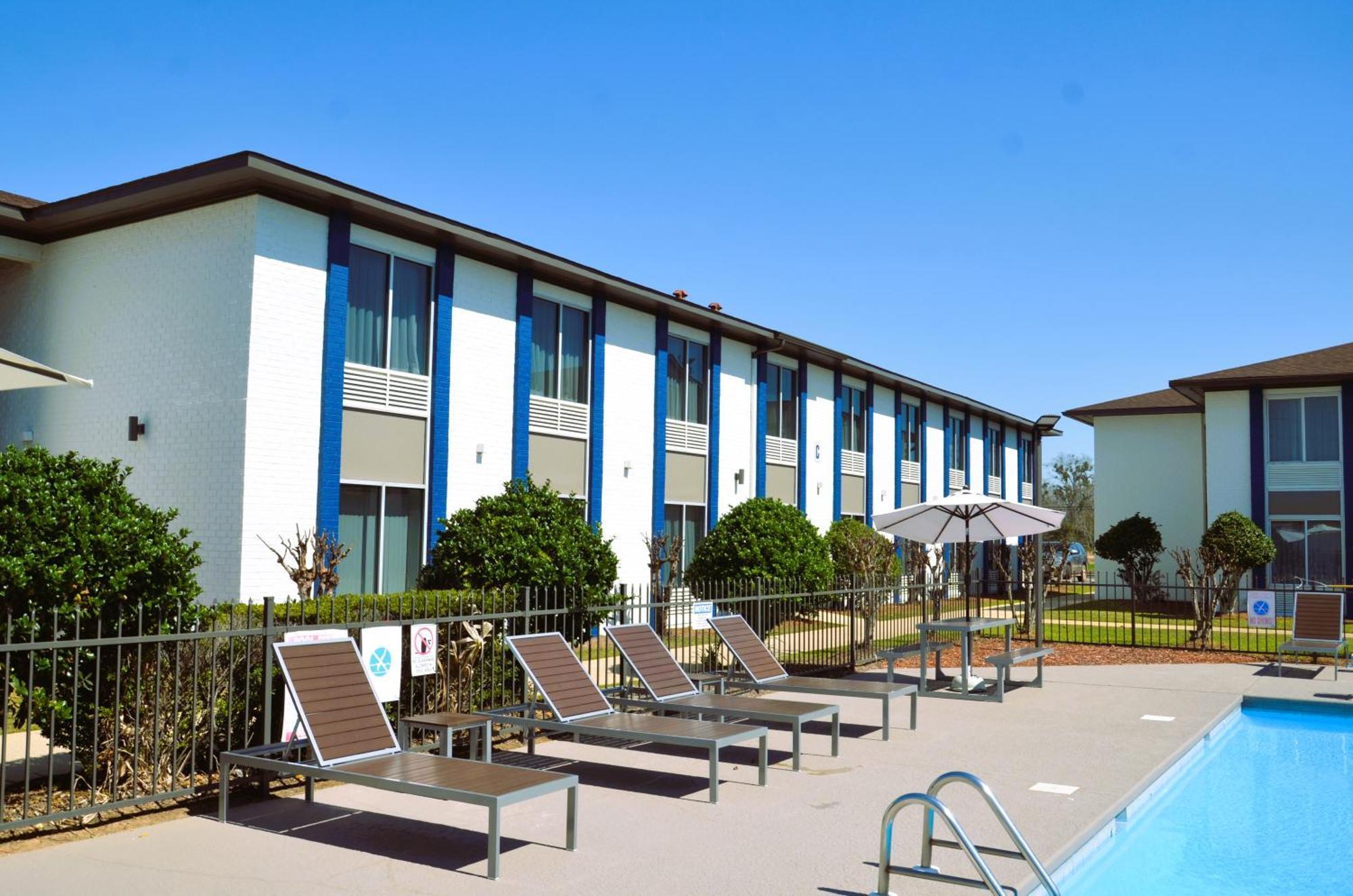 Americas Best Value Inn & Suites-Foley Esterno foto