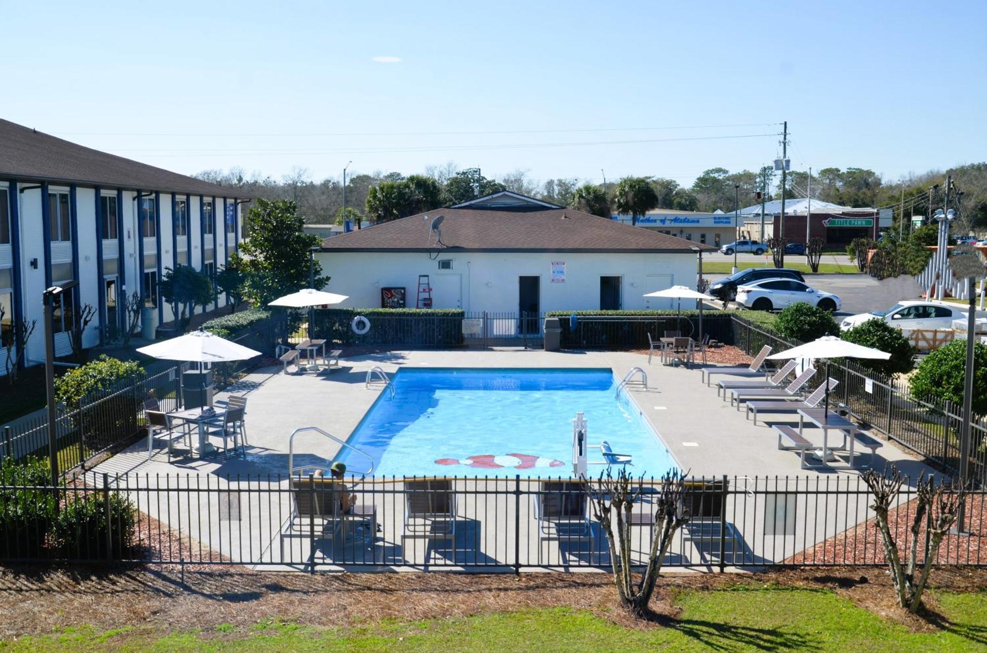 Americas Best Value Inn & Suites-Foley Esterno foto